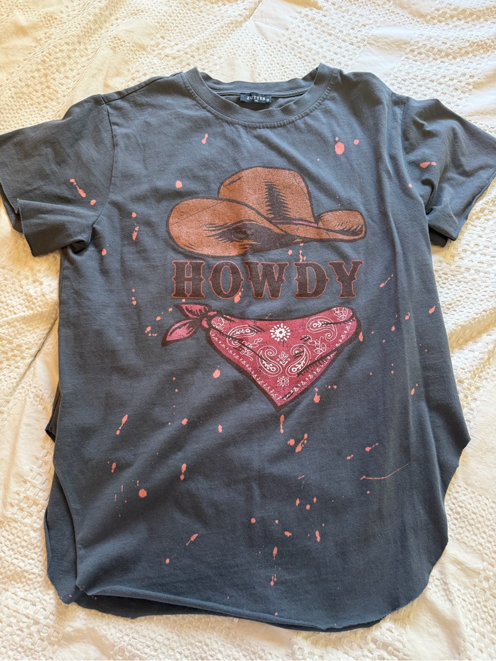 Grey 'Howdy' Graphic Tee with Brown Cowboy Hat and Pink Bandana - Unbranded